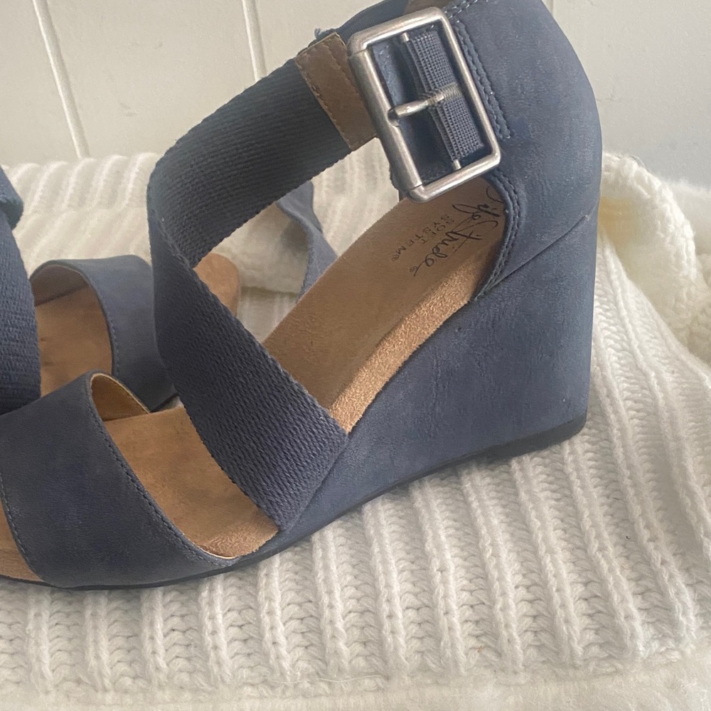 Life Stride Navy Wedge Sandals - Picture 4 of 6